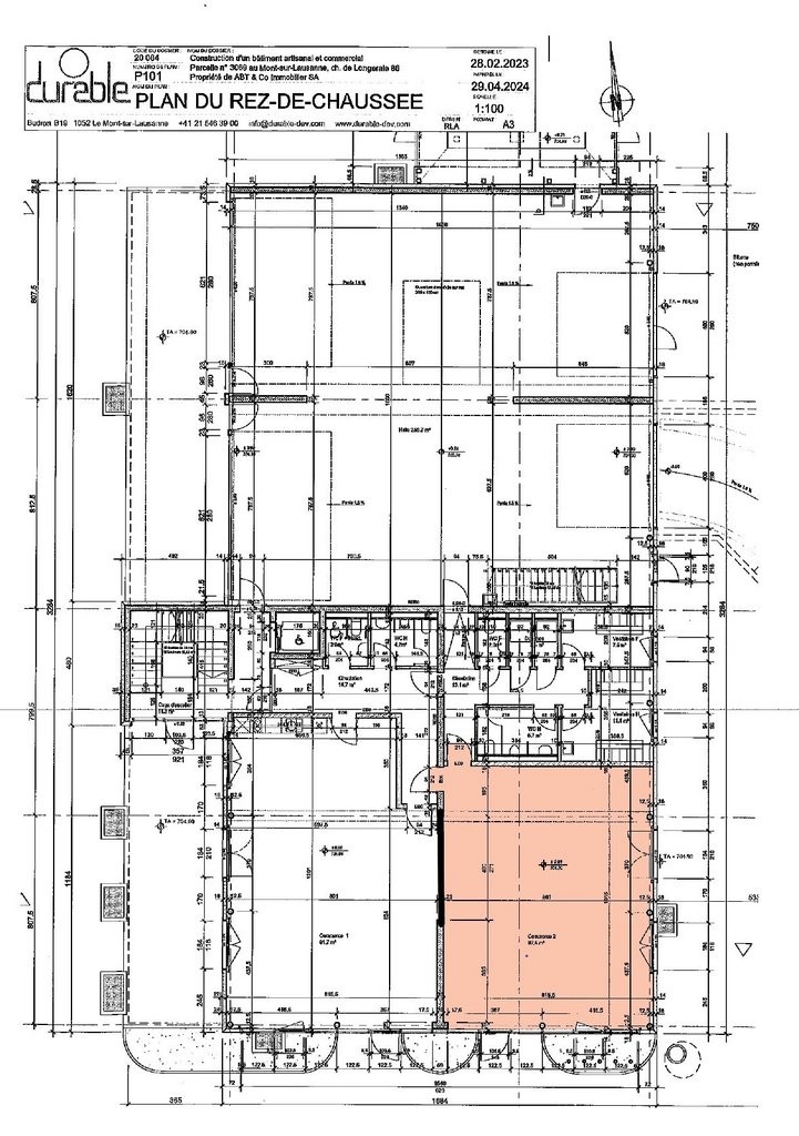82m² shop