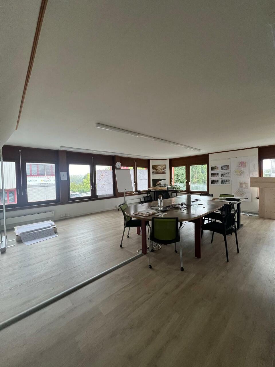 Office, photo 4 sur 5