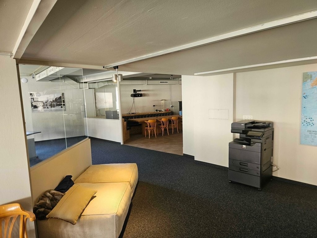 275m² commercial