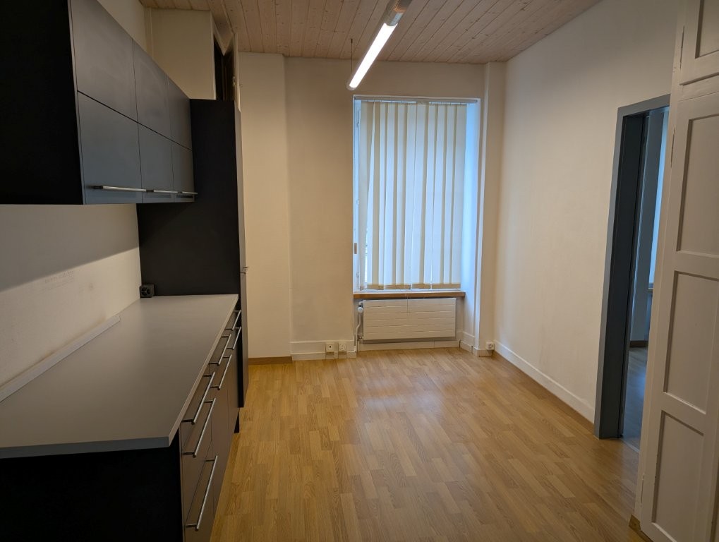 101m² bureau