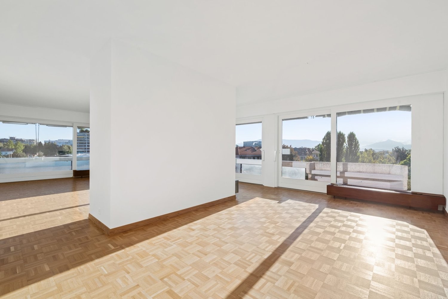 7 rooms apartment, photo 2 sur 10