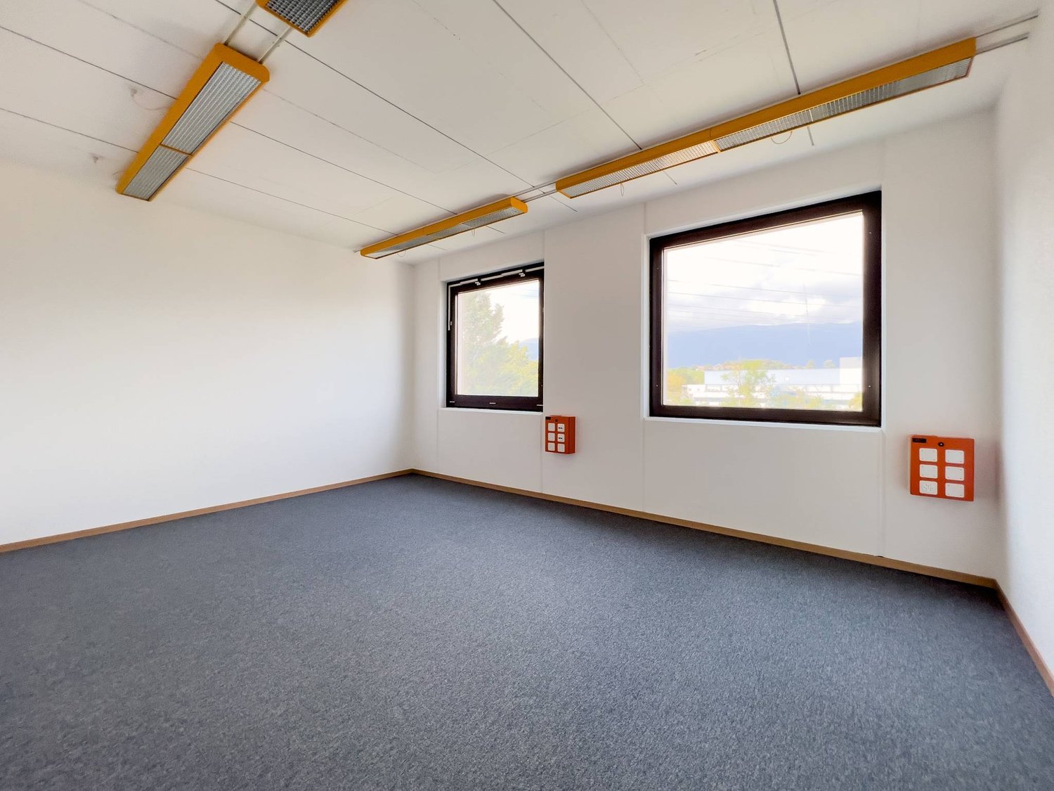 420m² commercial, photo 4 sur 9