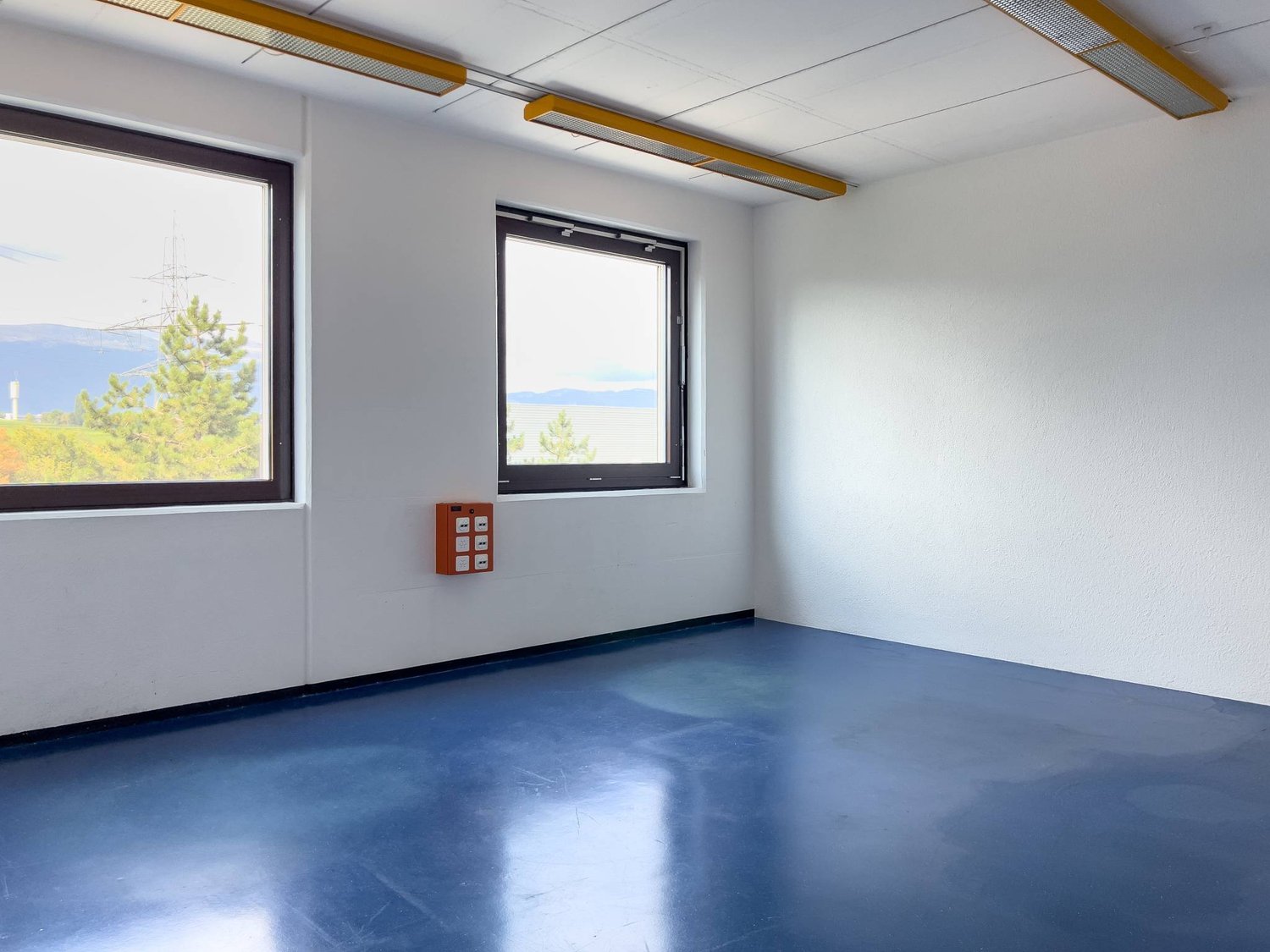 420m² commercial, photo 3 sur 9