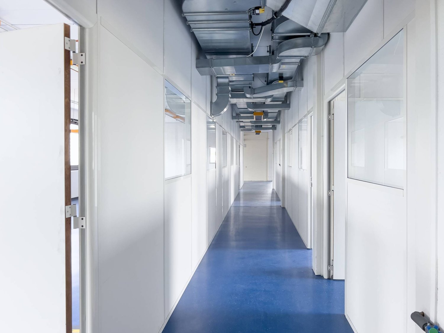 420m² commercial, photo 8 sur 9