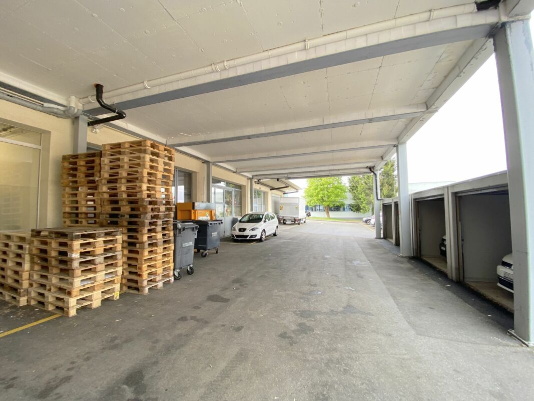 1000m² commercial