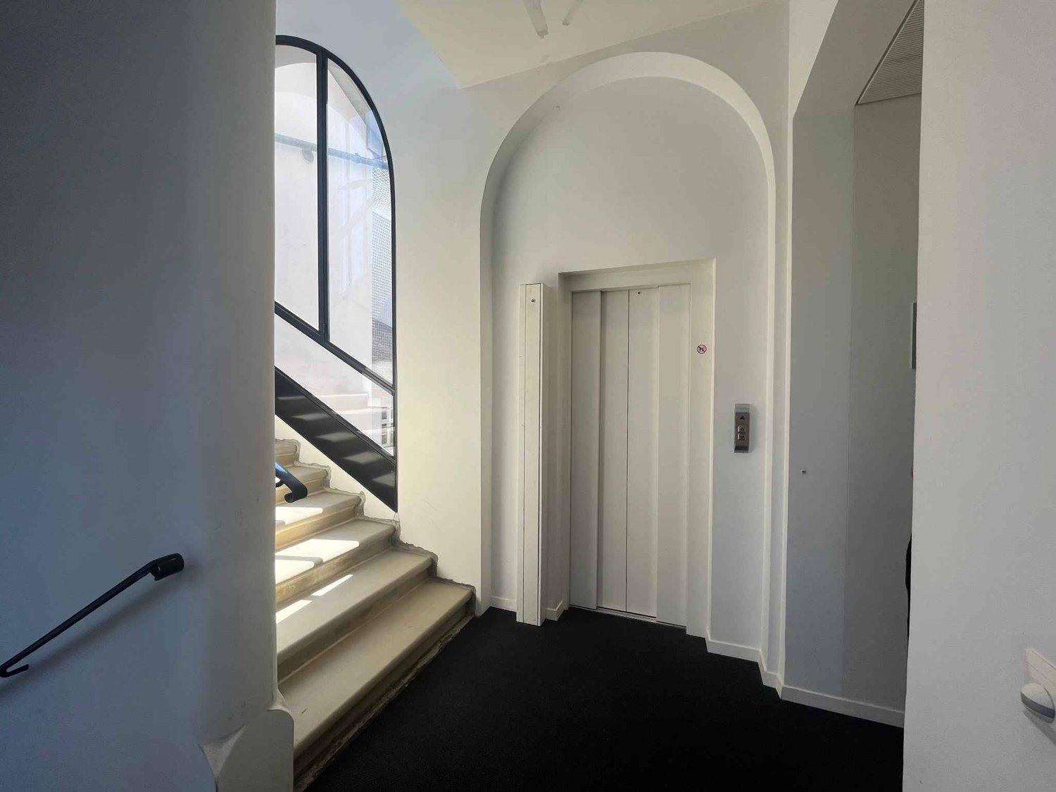 211m² office, photo 4 sur 10