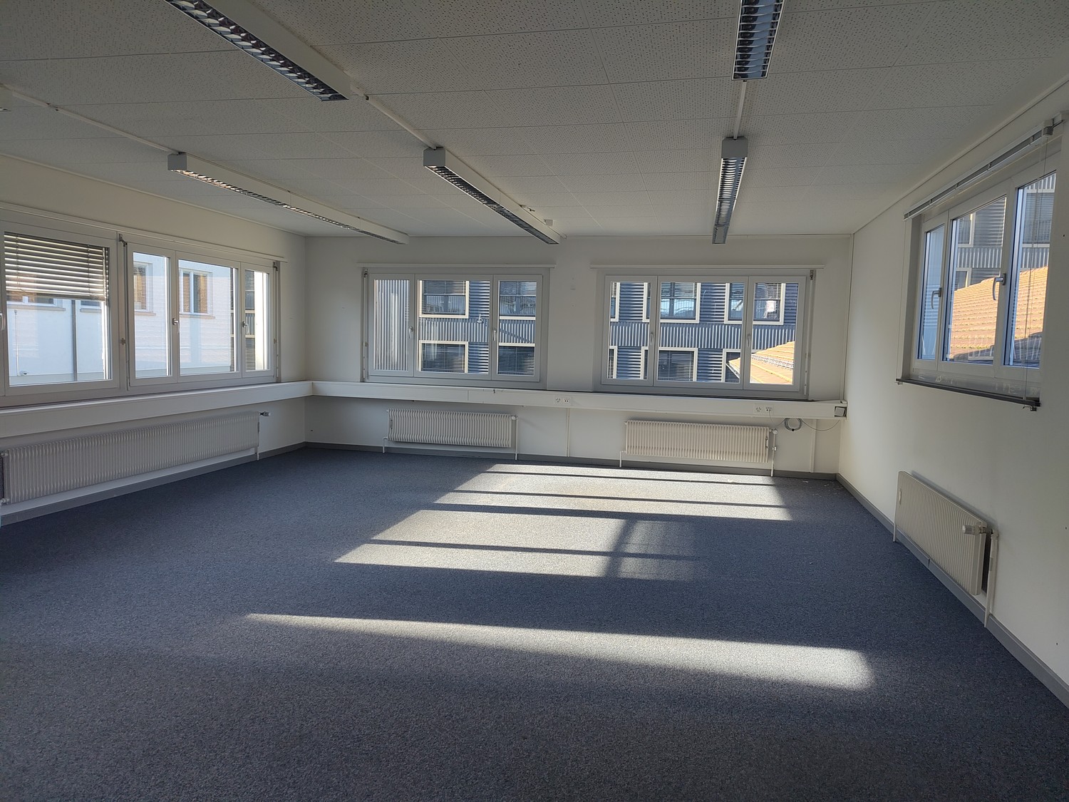 Bureau de 168m²