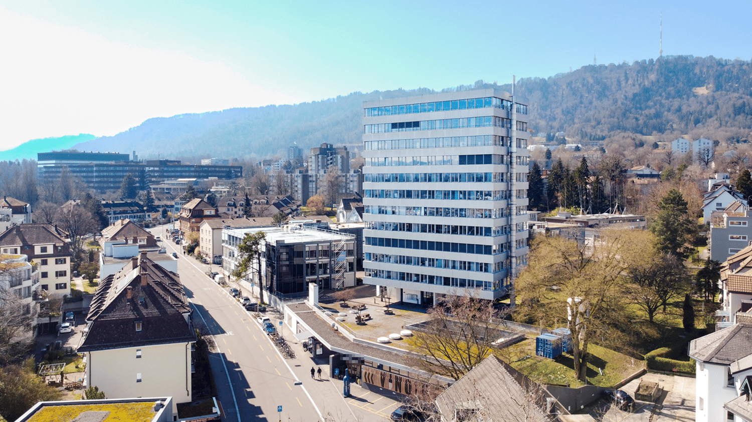 Bureau de 373m², photo 1 sur 10