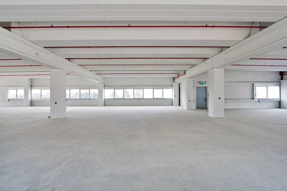 1971m² industrial object