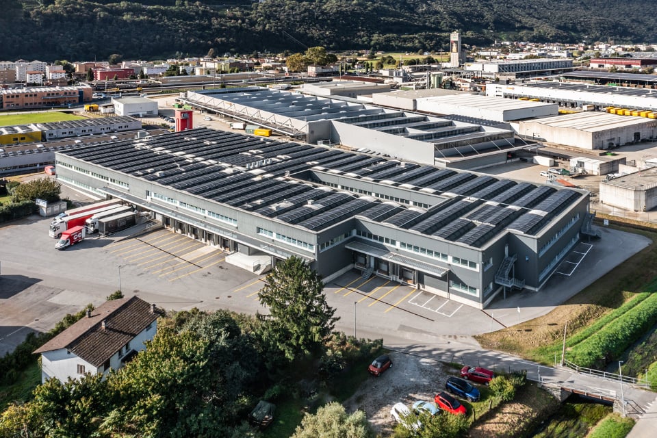 1971m² industrial object