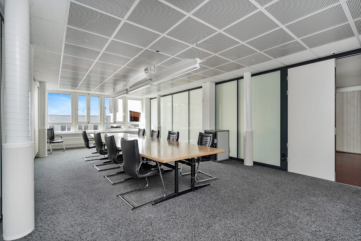 830m² de bureaux, photo 6 sur 10