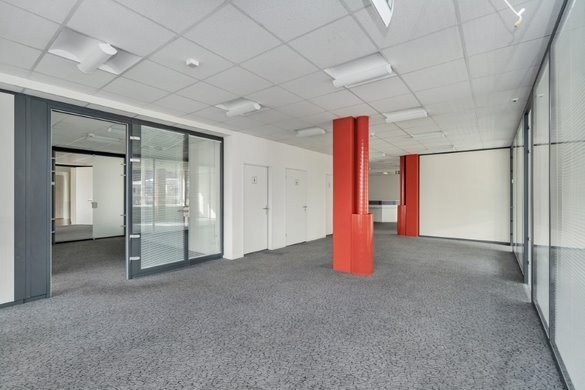 830m² de bureaux, photo 9 sur 10