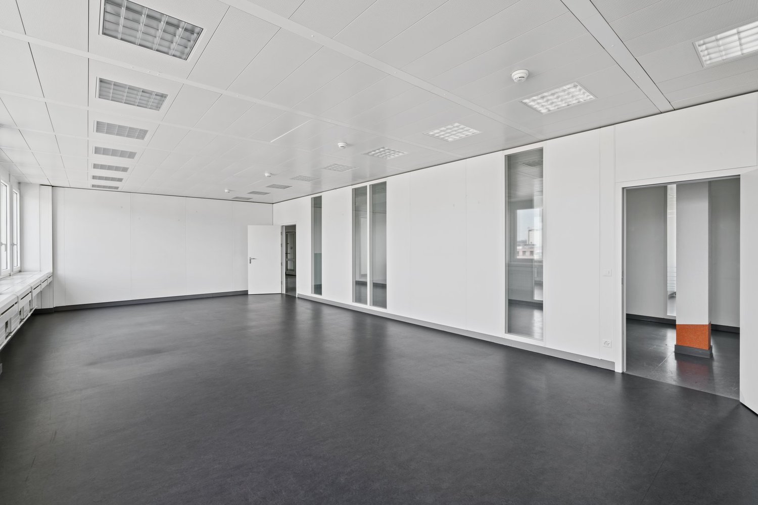 950m² de bureaux