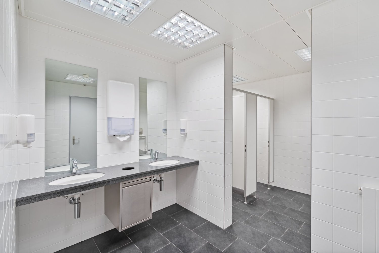 950m² de bureaux