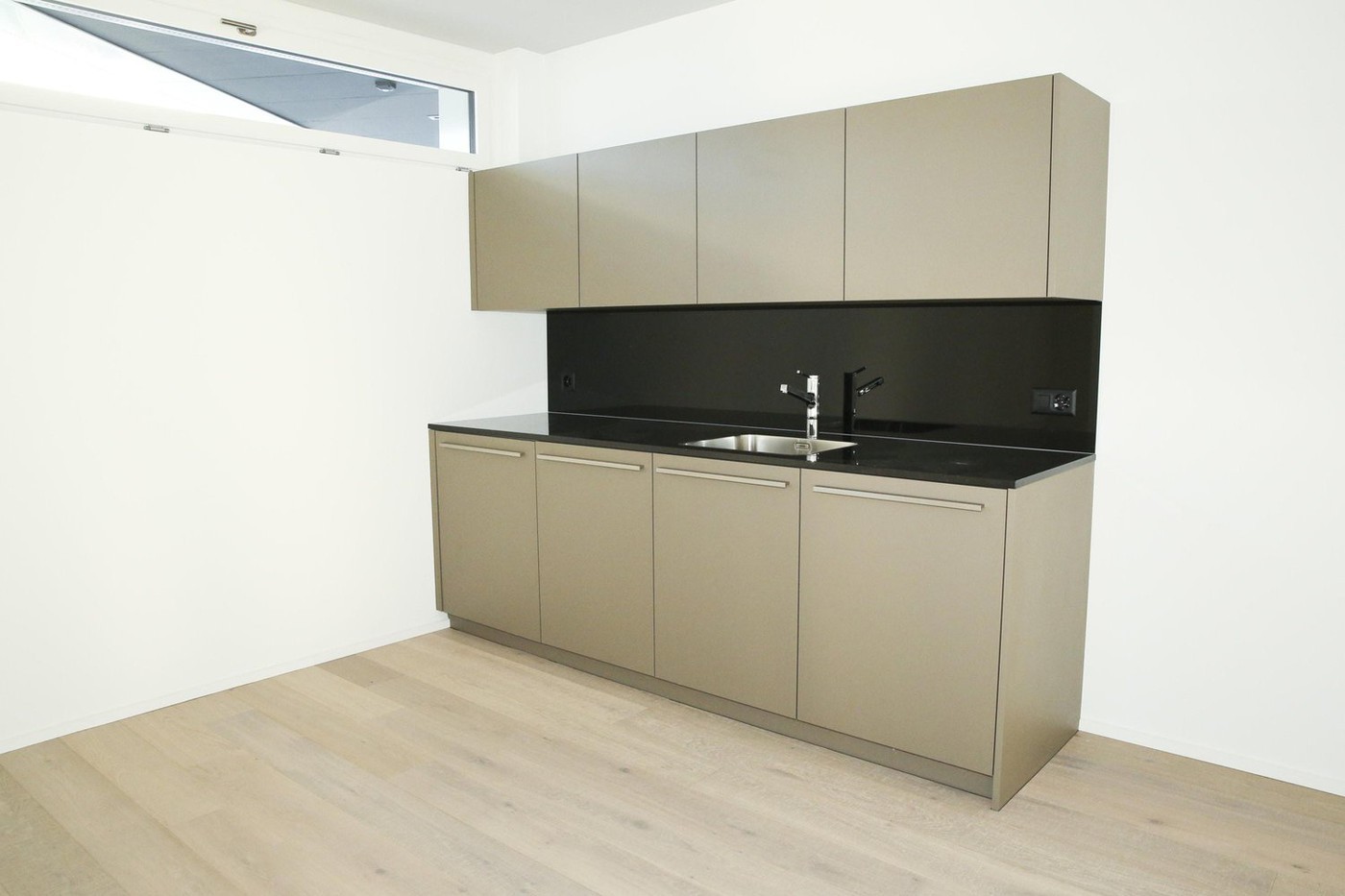 252m² bureau