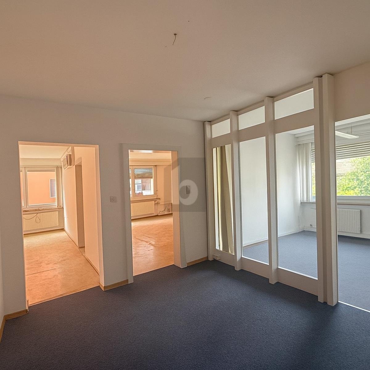 500m² office