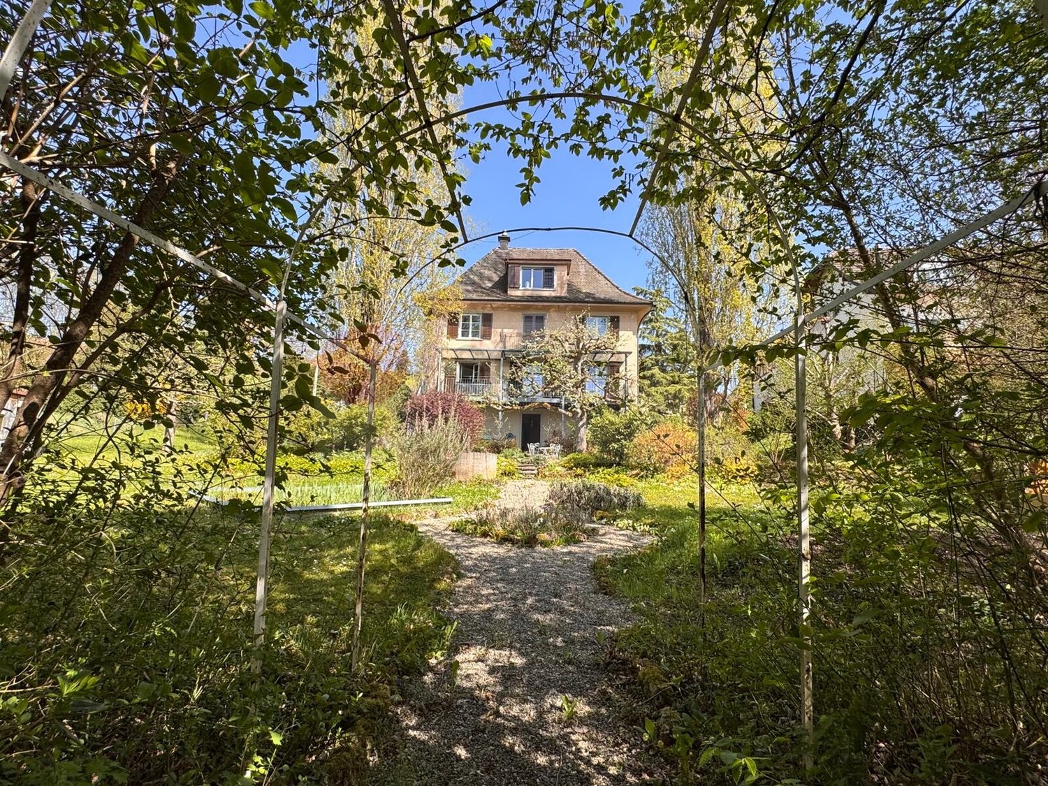 Villa de 8 ½ pièces, photo 4 sur 10
