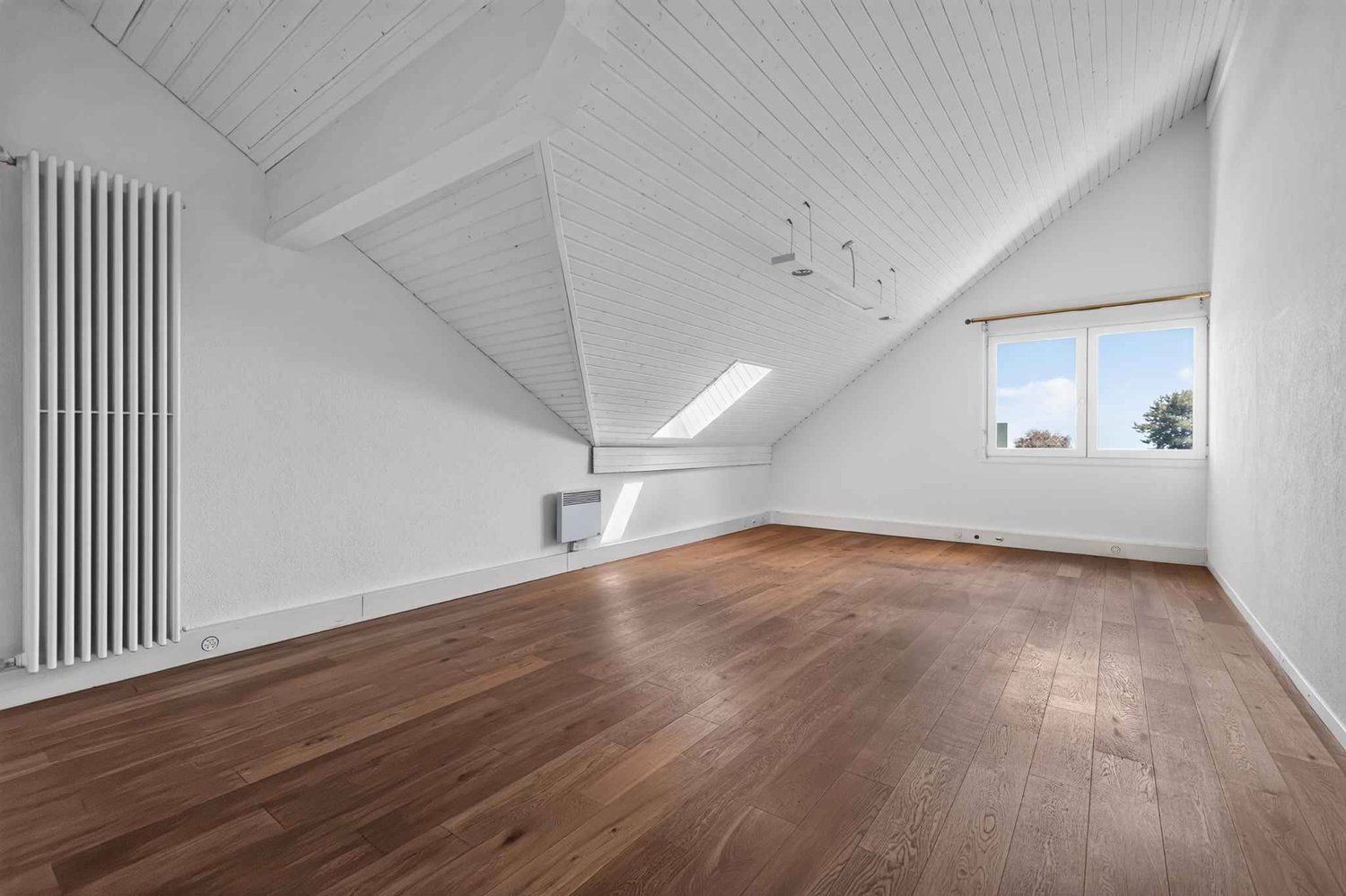 200m² office