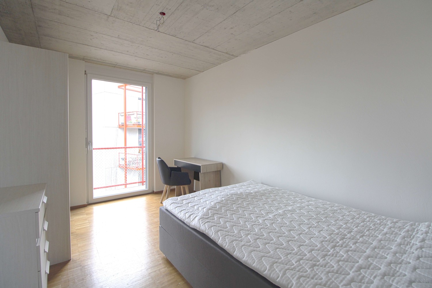 Chambre en colocation, photo 2 sur 8