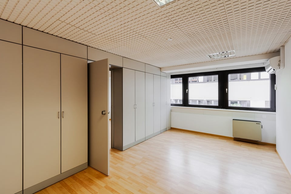 365m² bureau