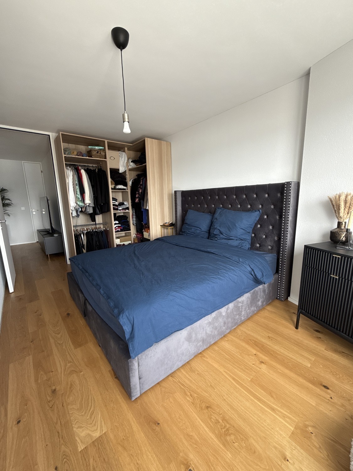 Appartement de 2 ½ pièces

Disponible pour trois mois avec des dates d'entrée et de sortie flexibles. Animaux acceptés., photo 5 sur 10