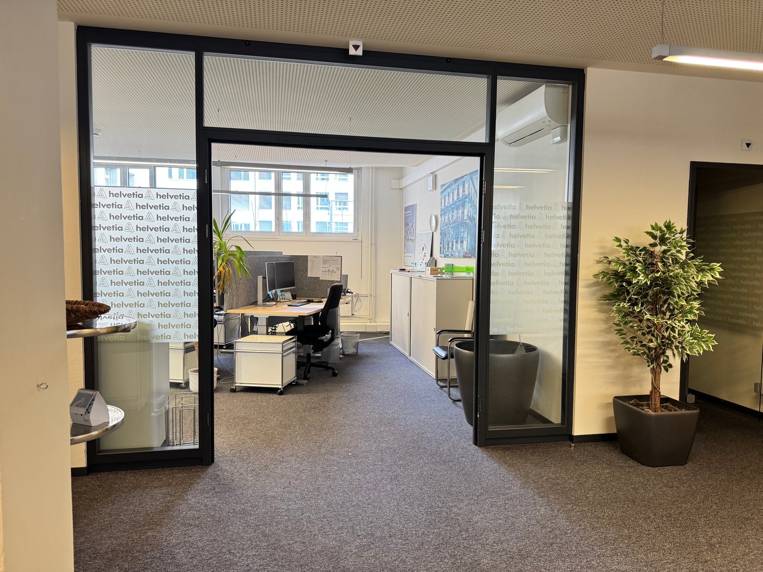 930m² bureau, photo 3 sur 7