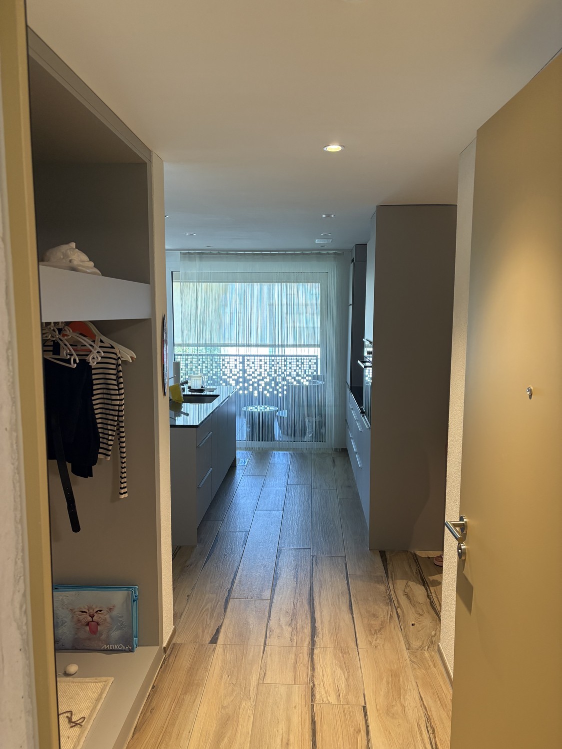 Appartement de 2.5 pièces moderne dans une construction neuve au cœur de Wohlen – Recherche de repreneur dès le 1er octobre 2026

Nous recherchons un repreneur ou une repreneuse pour notre magnifique et moderne appartement de 2.5 pièces dans la nouvelle construction Am Postplatz 8 à Wohlen pour le 1, photo 1 sur 10