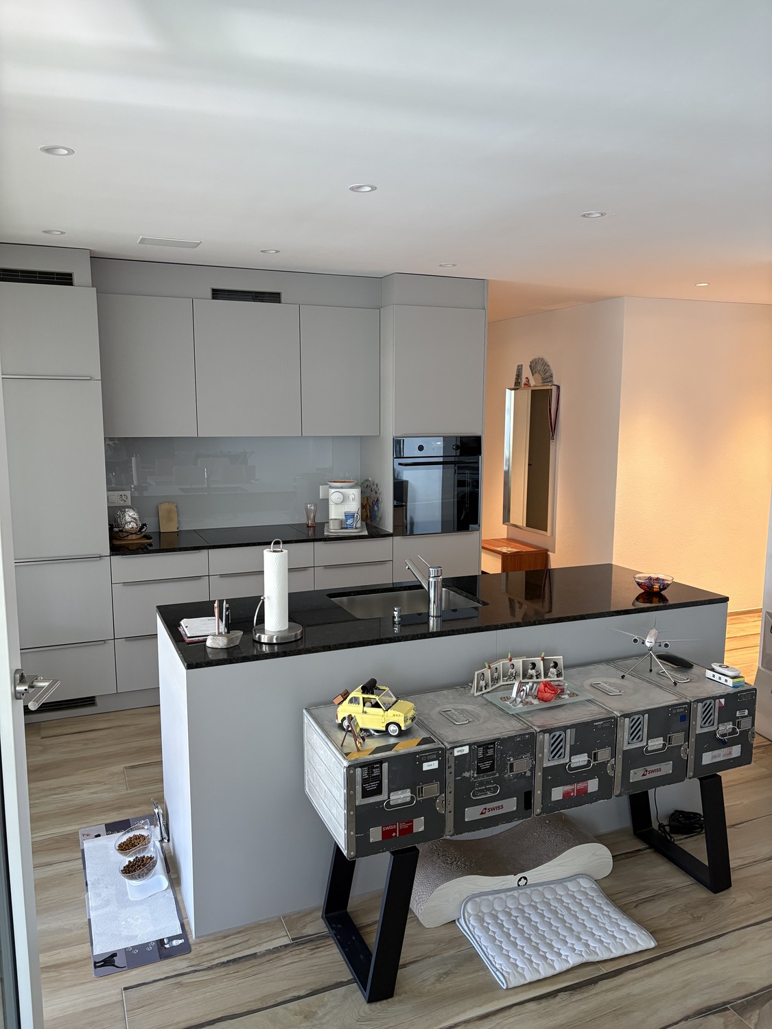 Appartement de 2.5 pièces moderne dans une construction neuve au cœur de Wohlen – Recherche de repreneur dès le 1er octobre 2026

Nous recherchons un repreneur ou une repreneuse pour notre magnifique et moderne appartement de 2.5 pièces dans la nouvelle construction Am Postplatz 8 à Wohlen pour le 1, photo 4 sur 10