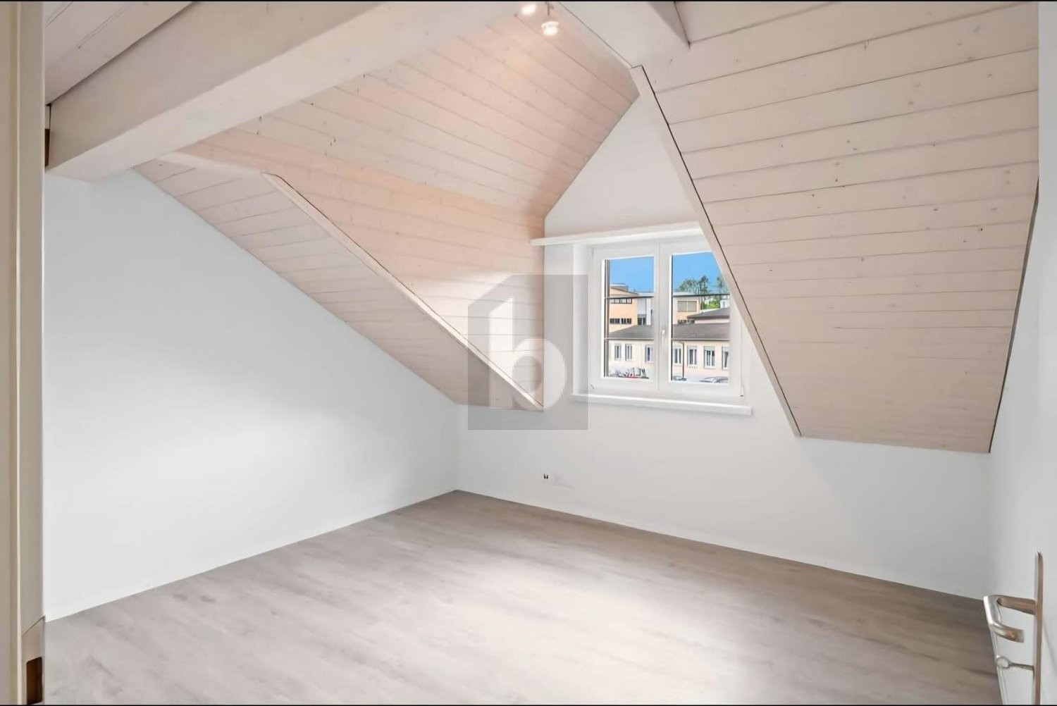3 ½ rooms roof flat