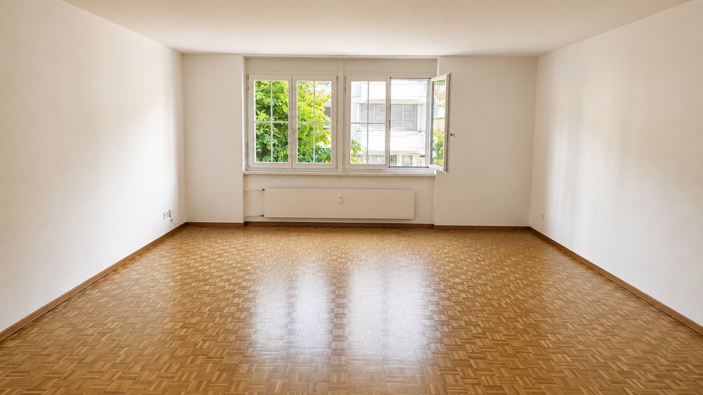 Duplex de 5 ½ pièces

A louer immédiatement ou à convenir, ce bel appartement de 5.5 pièces au cœur d'Abtwil.

L'appartement vous offre les commodités suivantes :

- Séjour et chambres à coucher avec parquet
- Cuisine et pièces humides avec carrelage facile d'entretien
- Spacieux espace de vie et de