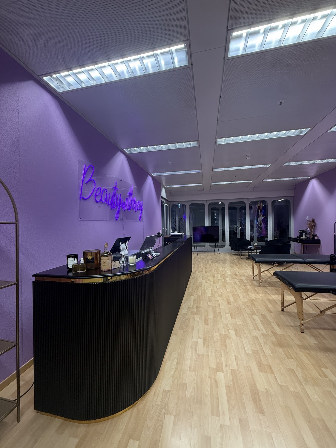 85m² commercial, photo 1 sur 8