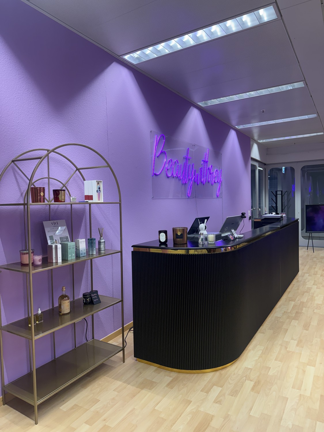 85m² commercial, photo 3 sur 8