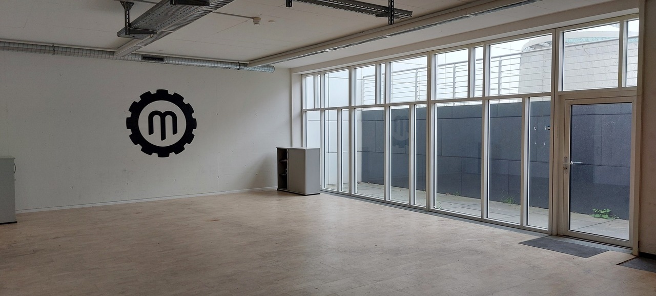 Bureau de 262m², photo 3 sur 8
