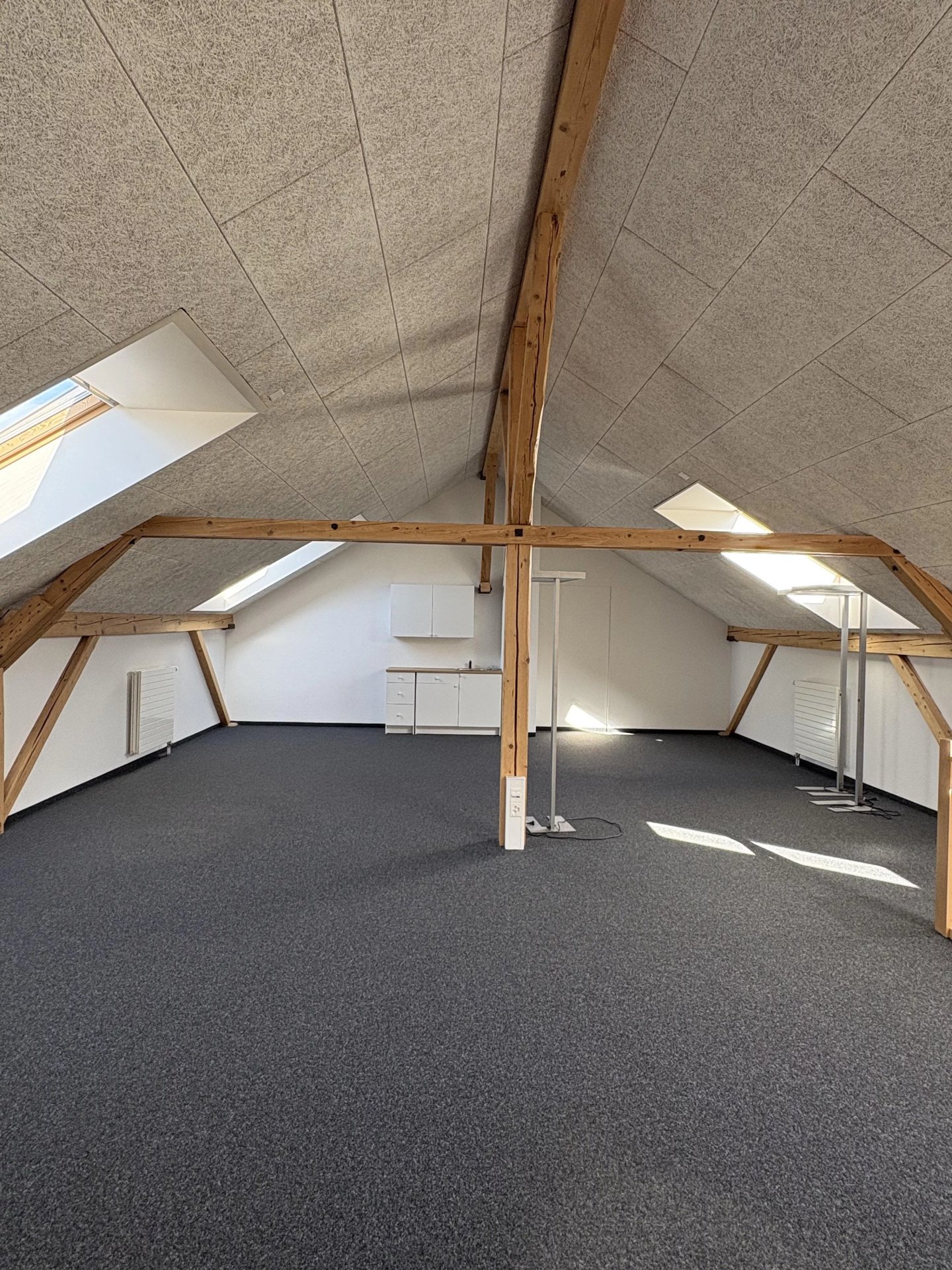 106m² office