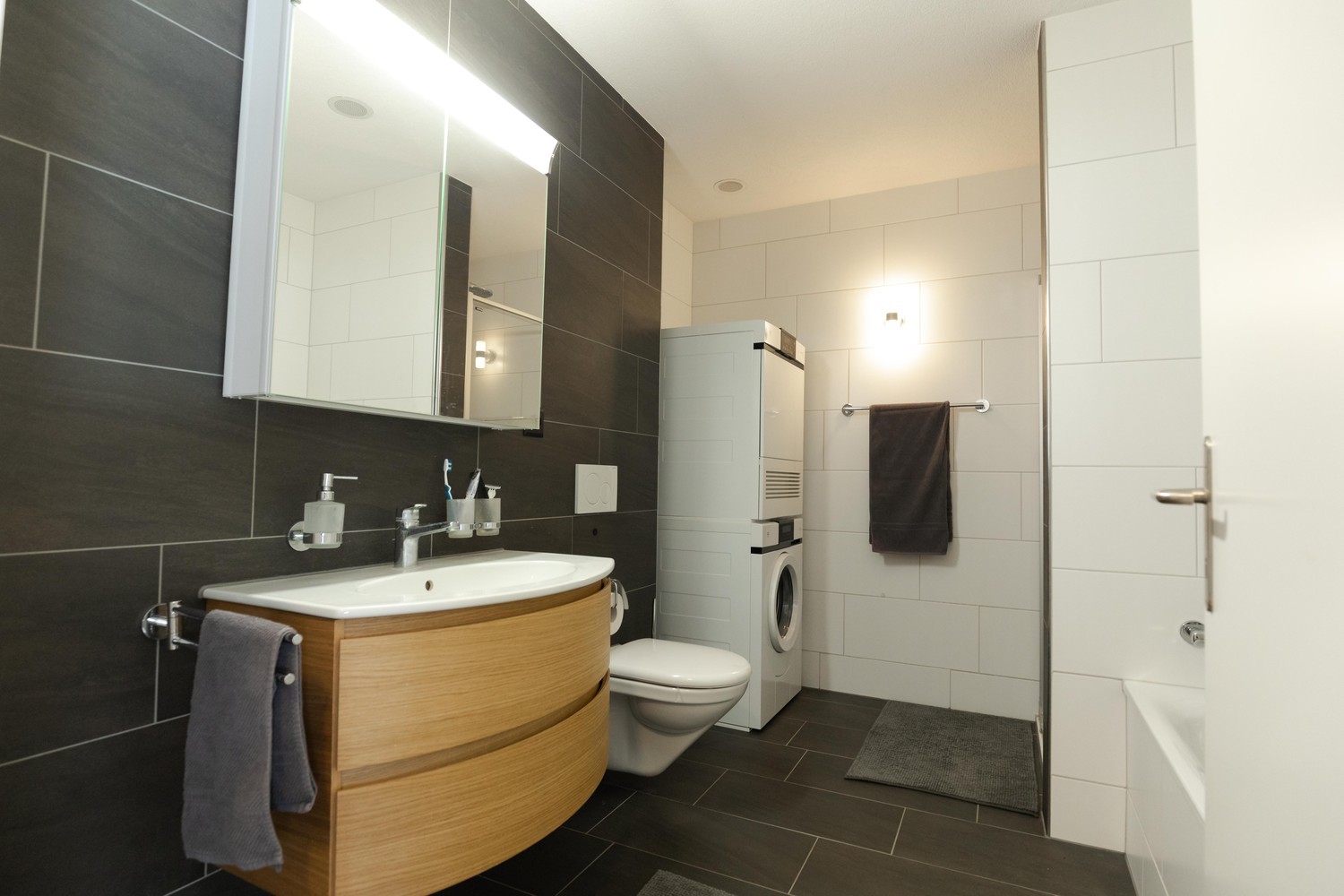 Appartement de 2 ½ pièces, photo 1 sur 5