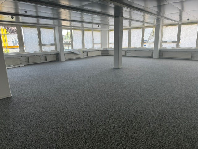 145m² office, photo 3 sur 8