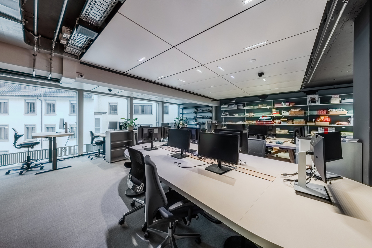 528m² bureau