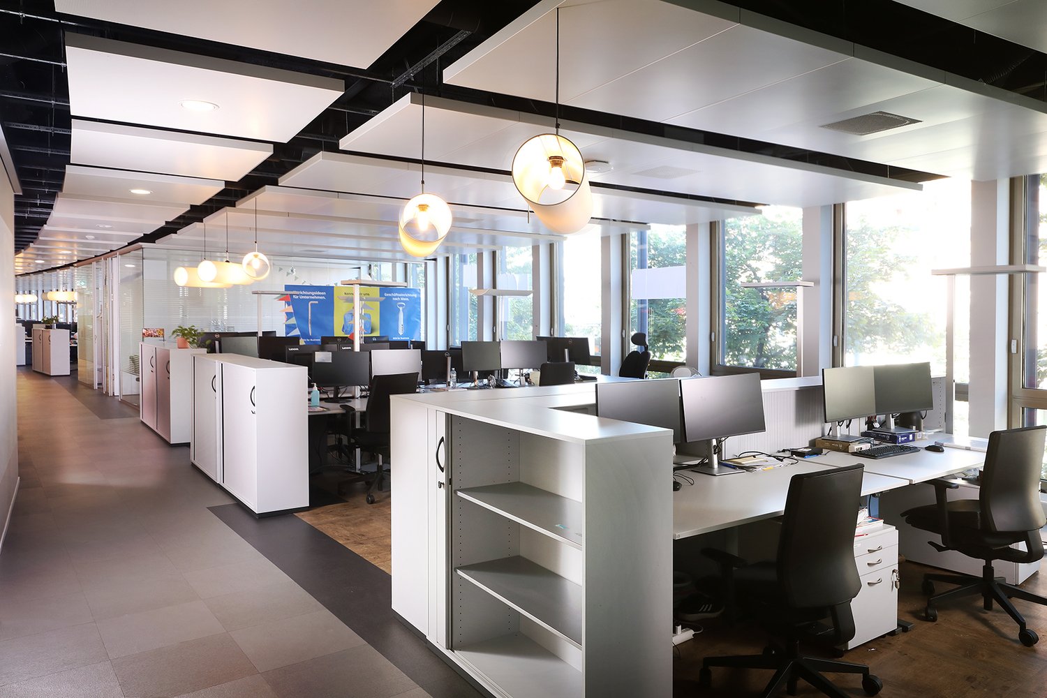 1322m² de bureaux