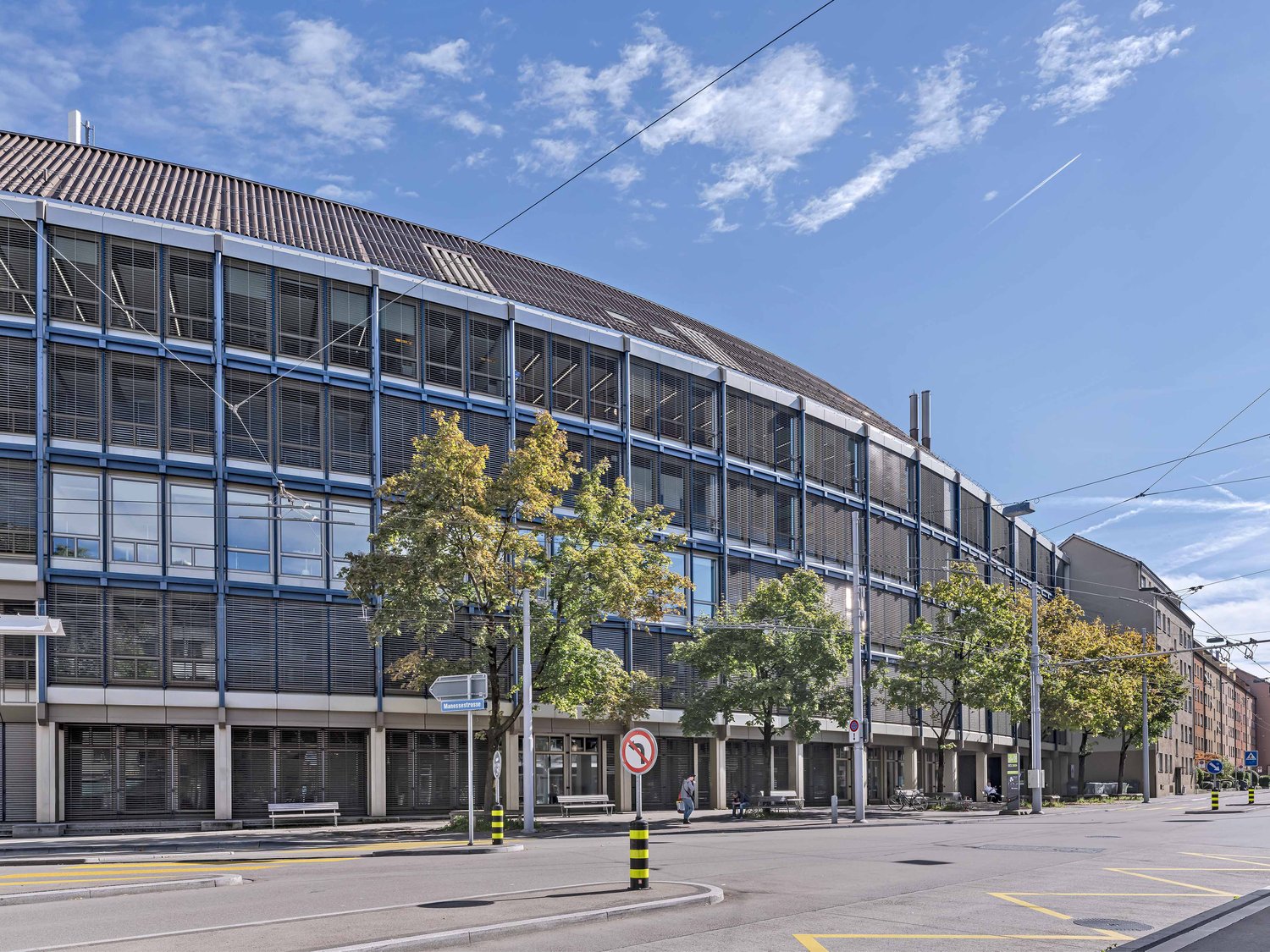 1322m² de bureaux