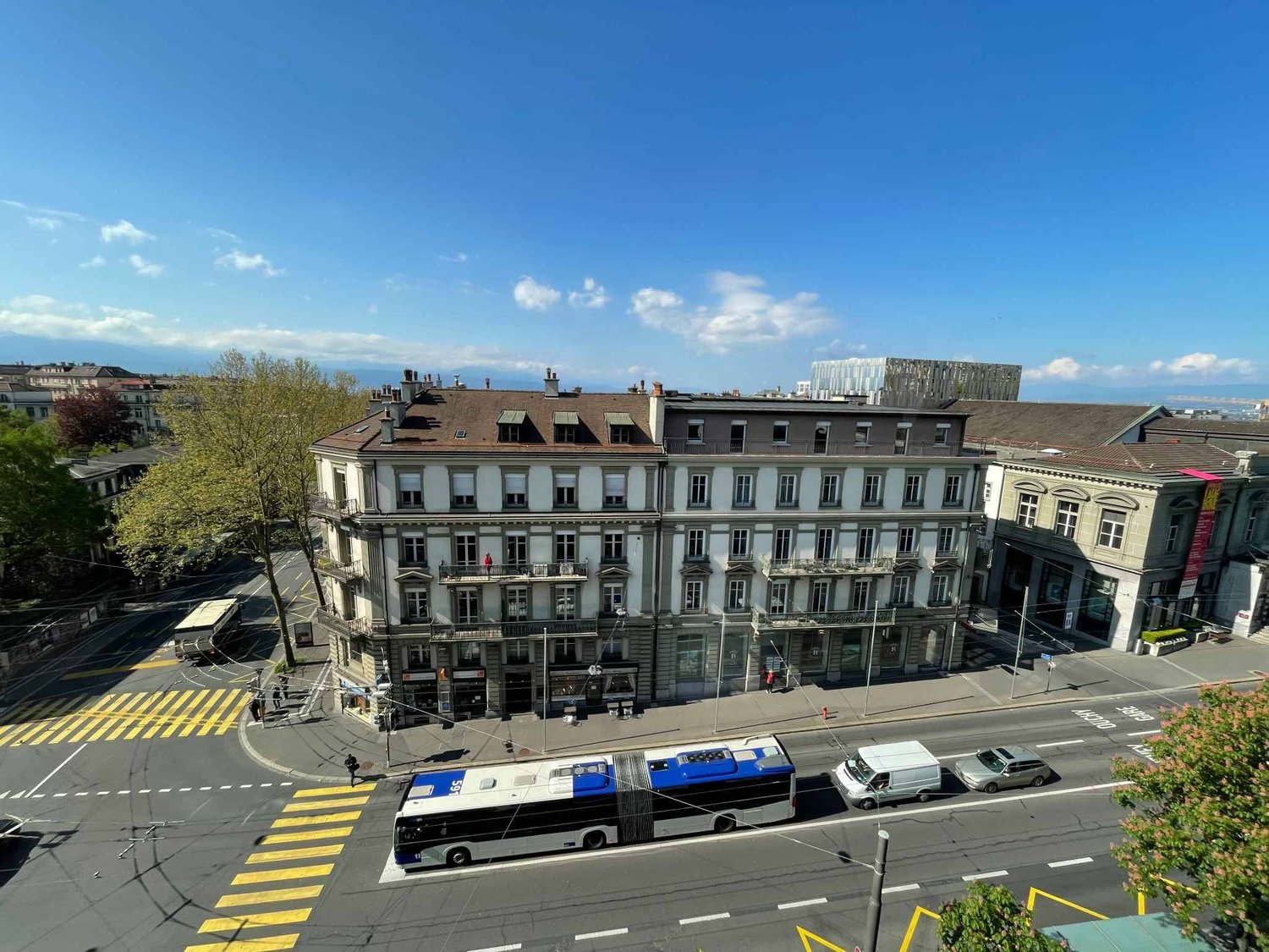 58m² office