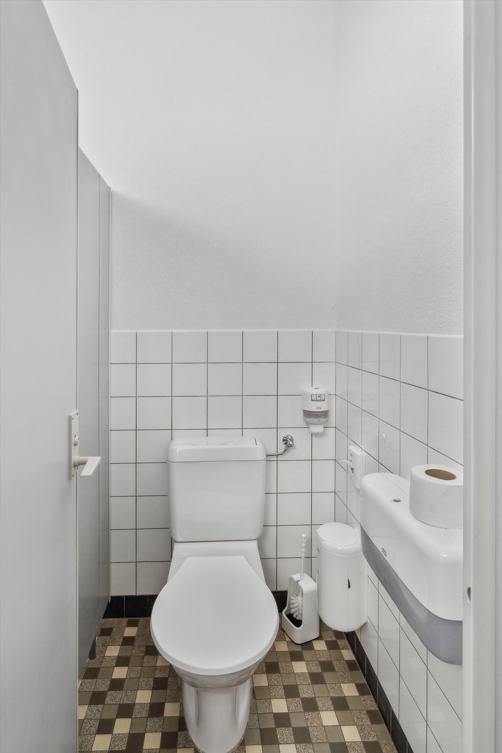 619m² bureau