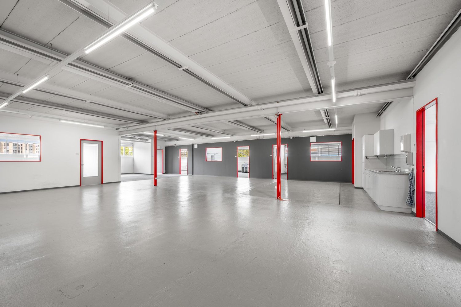 572m² de bureaux