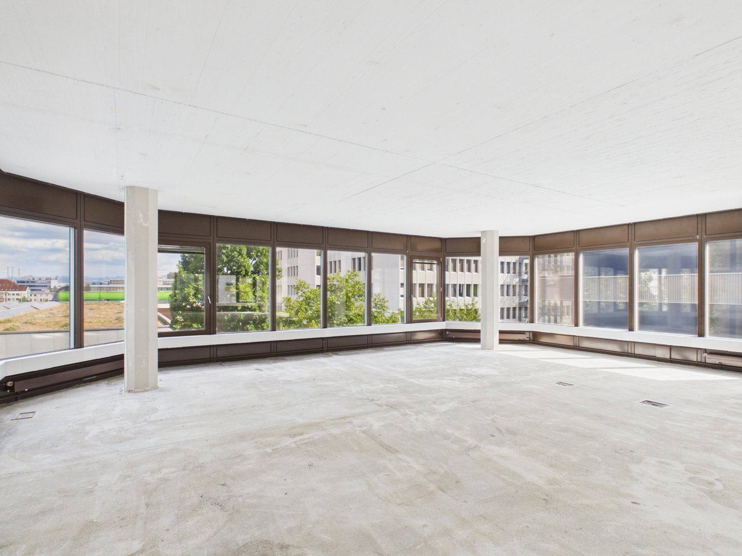 474m² bureau