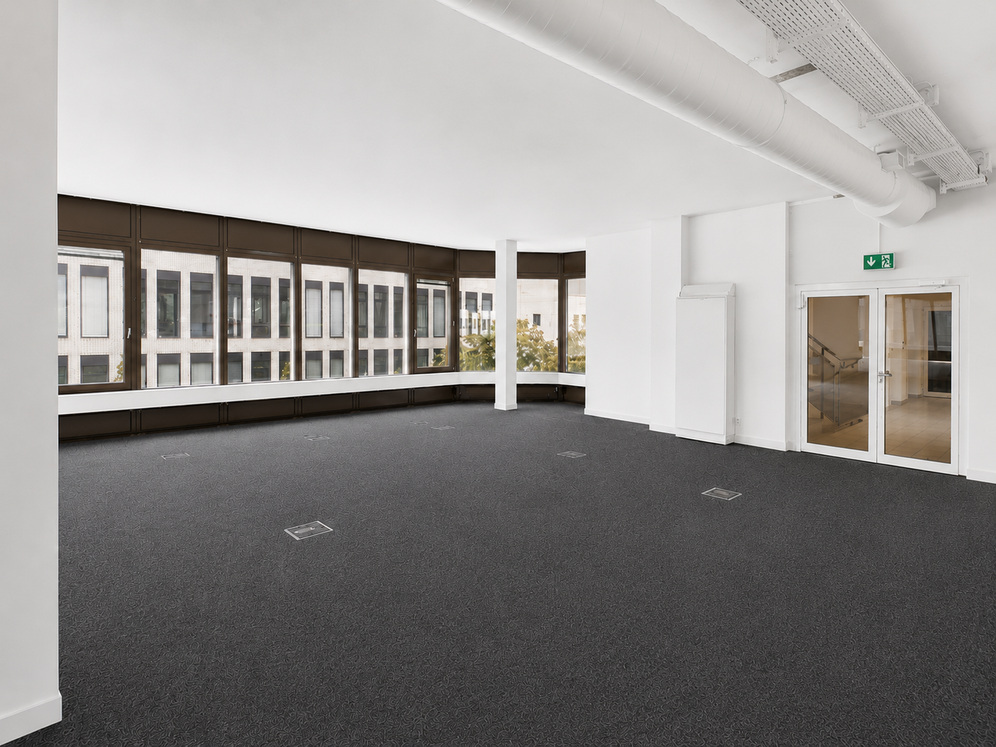 474m² bureau