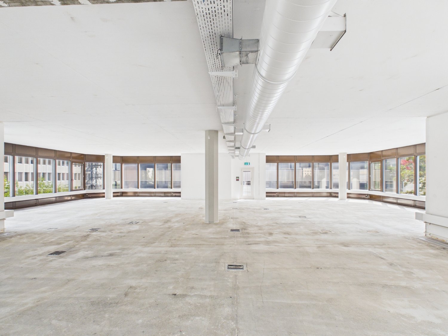 474m² bureau