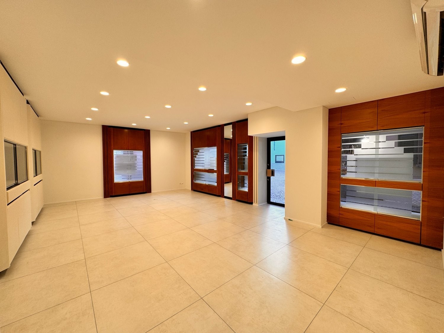 72m² atelier, photo 4 sur 10