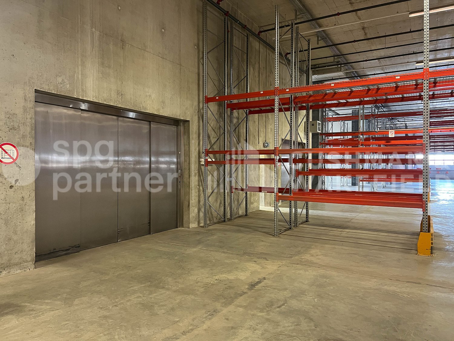 370m² commercial