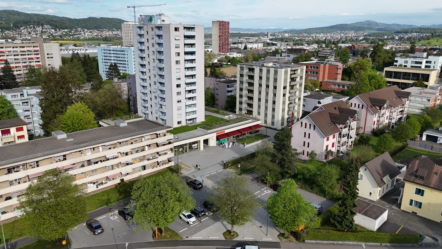 212-212m² de surface habitable / bâtiment commercial, photo 3 sur 10