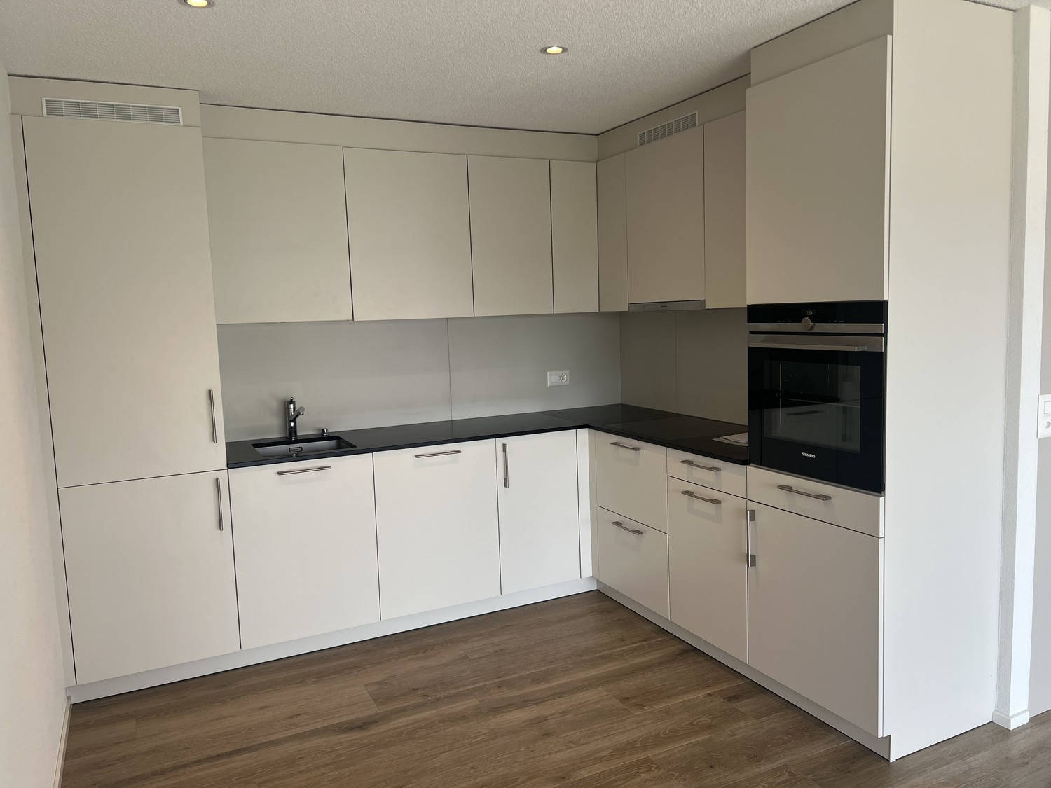 Appartement de 3 ½ pièces, photo 1 sur 8