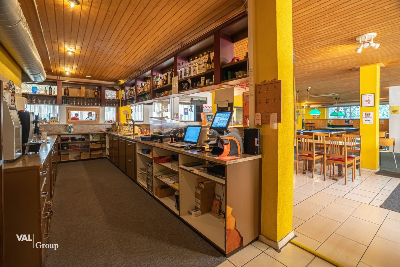 Living / commercial building